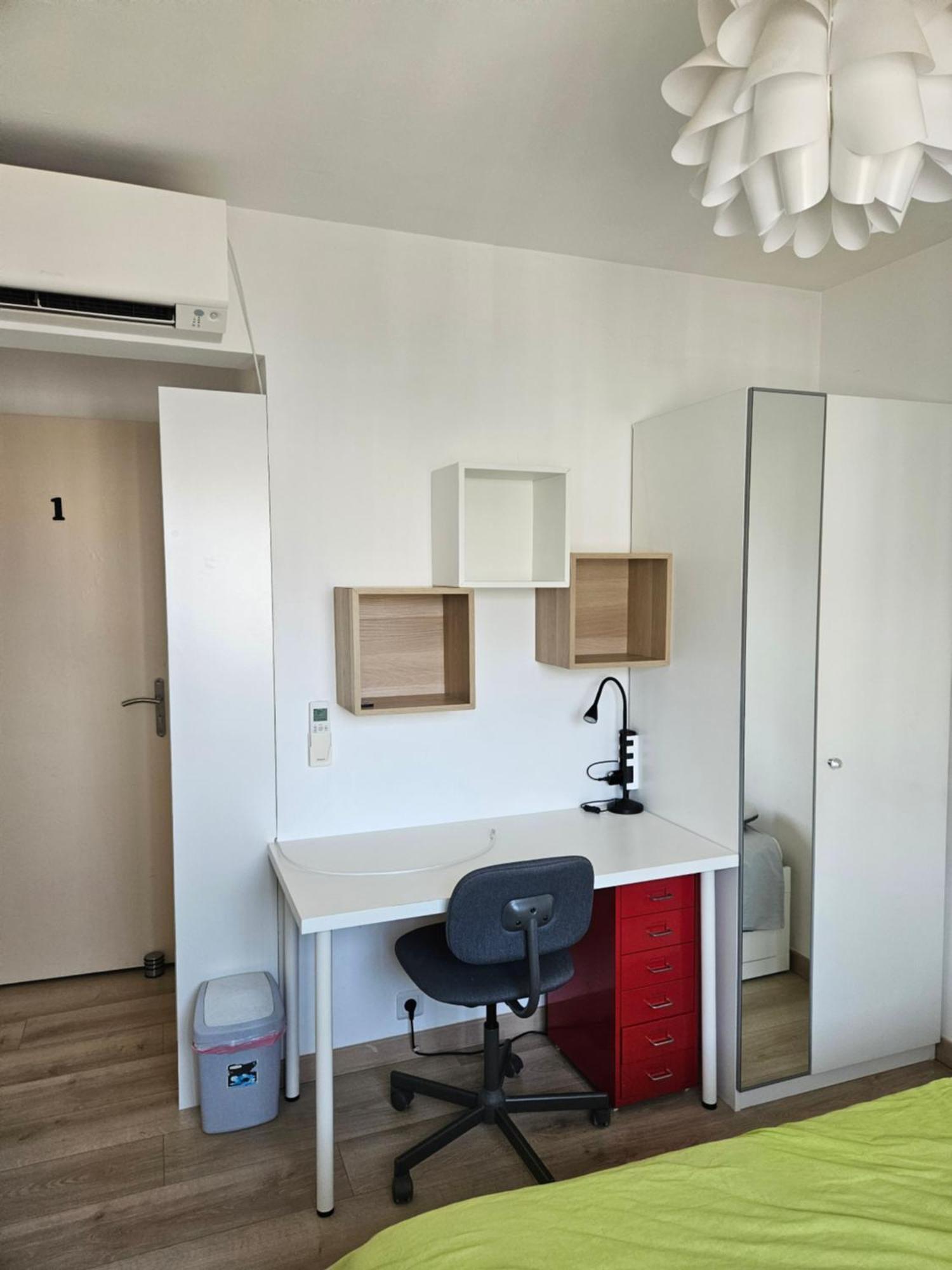 Chambre En Colocation Fille, Proche Mer, Climatisation Toulon Kültér fotó