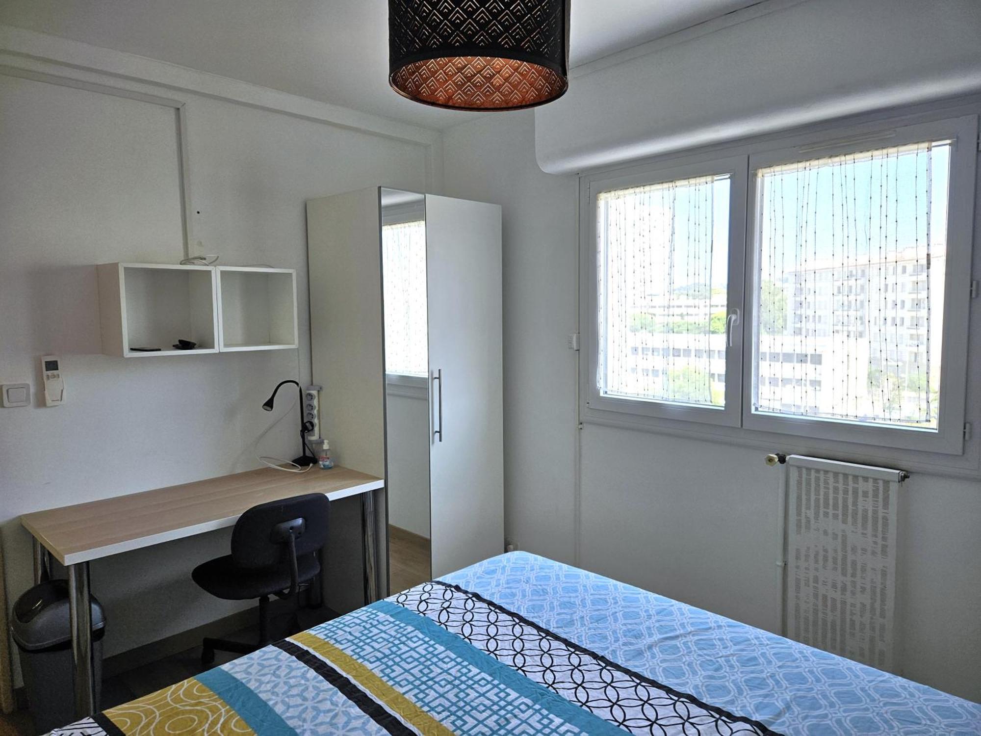 Chambre En Colocation Fille, Proche Mer, Climatisation Toulon Kültér fotó